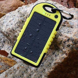 Batterie portable solaire étanche 7500 mAh chargeur solaire 2 Ports USB Chargeur solaire Boutique Survivalisme | La boutique de survie 